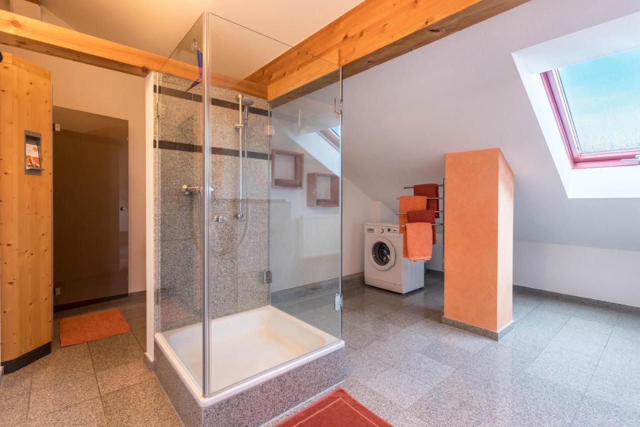 Alpen Chalet Alte Talstation 렌그레스 외부 사진